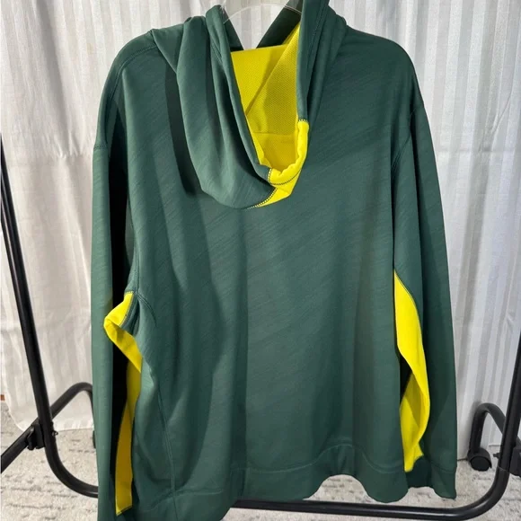 Nike Green and Yellow Men's Sweater - Picture 2 of 2